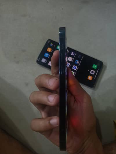 phone 12pro 10/8 condition