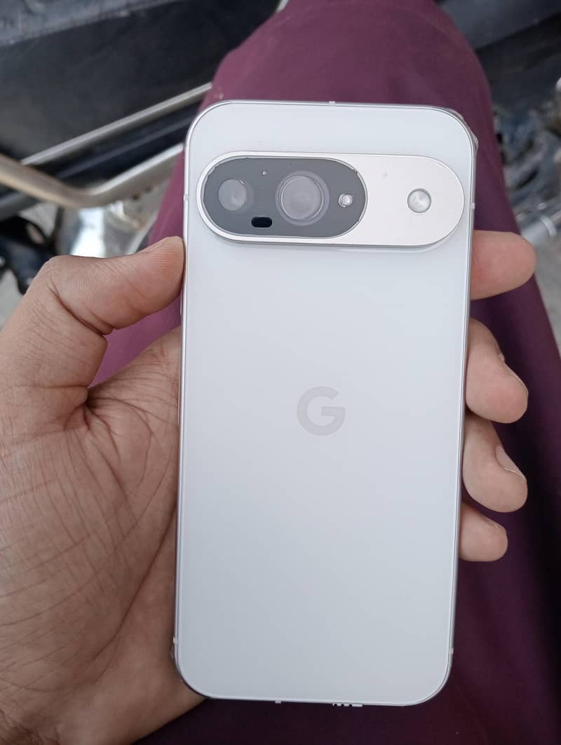 Google Pixel 9 7