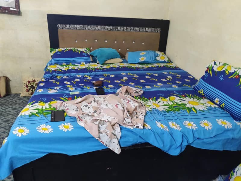 double bed 0