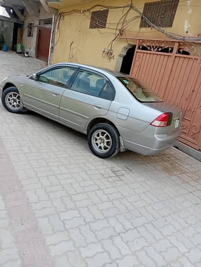 Honda Civic for sall  .  .  . اچھا تو ج ن۔ Genuine ان سے ٹوٹل031 جین