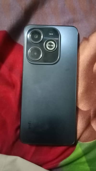 Infinix Hot 40i 8+8 128 only phone and charger