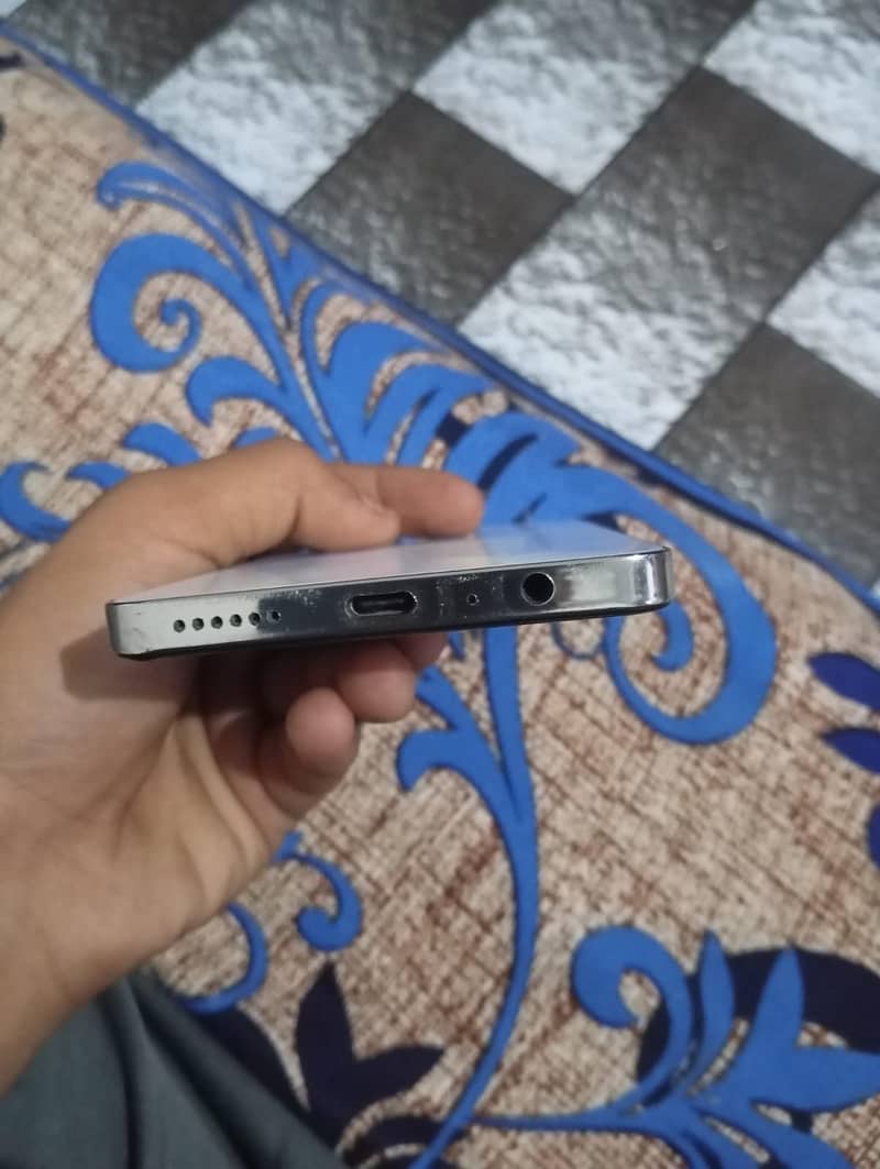 Tecno CAMON 20 3