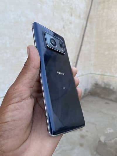 Sharp R6 Non PTA  12/128 snapdragon 888 Pubg 90fps Exchange possible