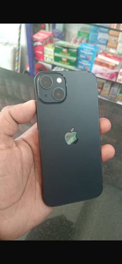 Apple iPhone 13