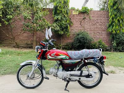Honda CD70 2022Model total genuine 12000km use  best for2023 2024