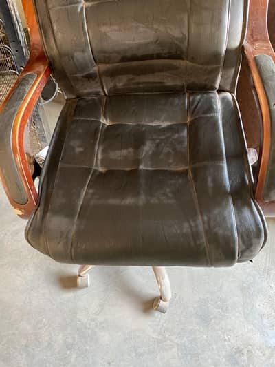 office chair 10k
