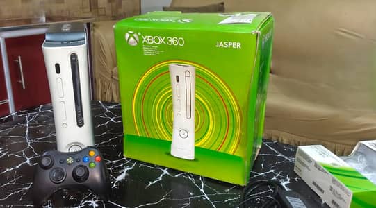  Xbox 360 + Wireless Controller + 100+ Games