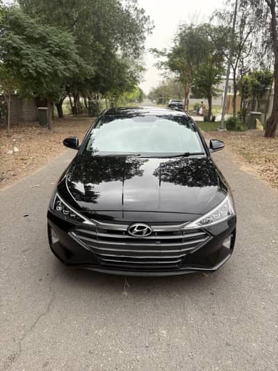 Hyundai Elantra 2022