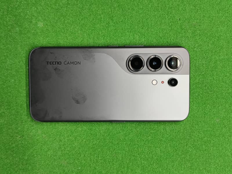 Tecno Camon 50 pro 0