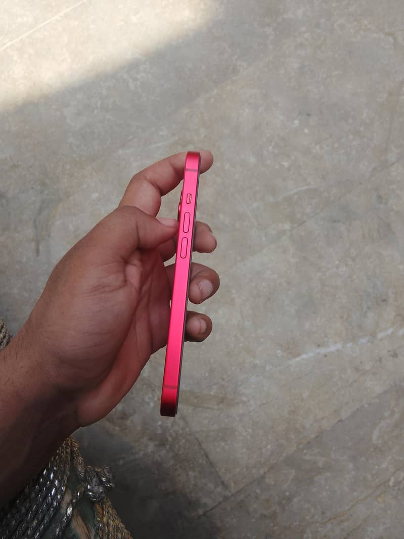 Apple iPhone 14 2