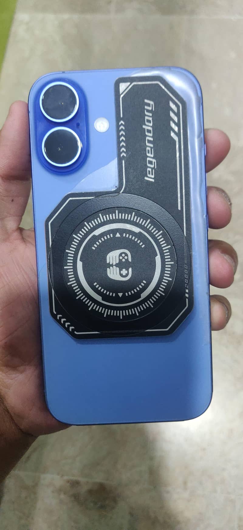Apple iPhone 16 1