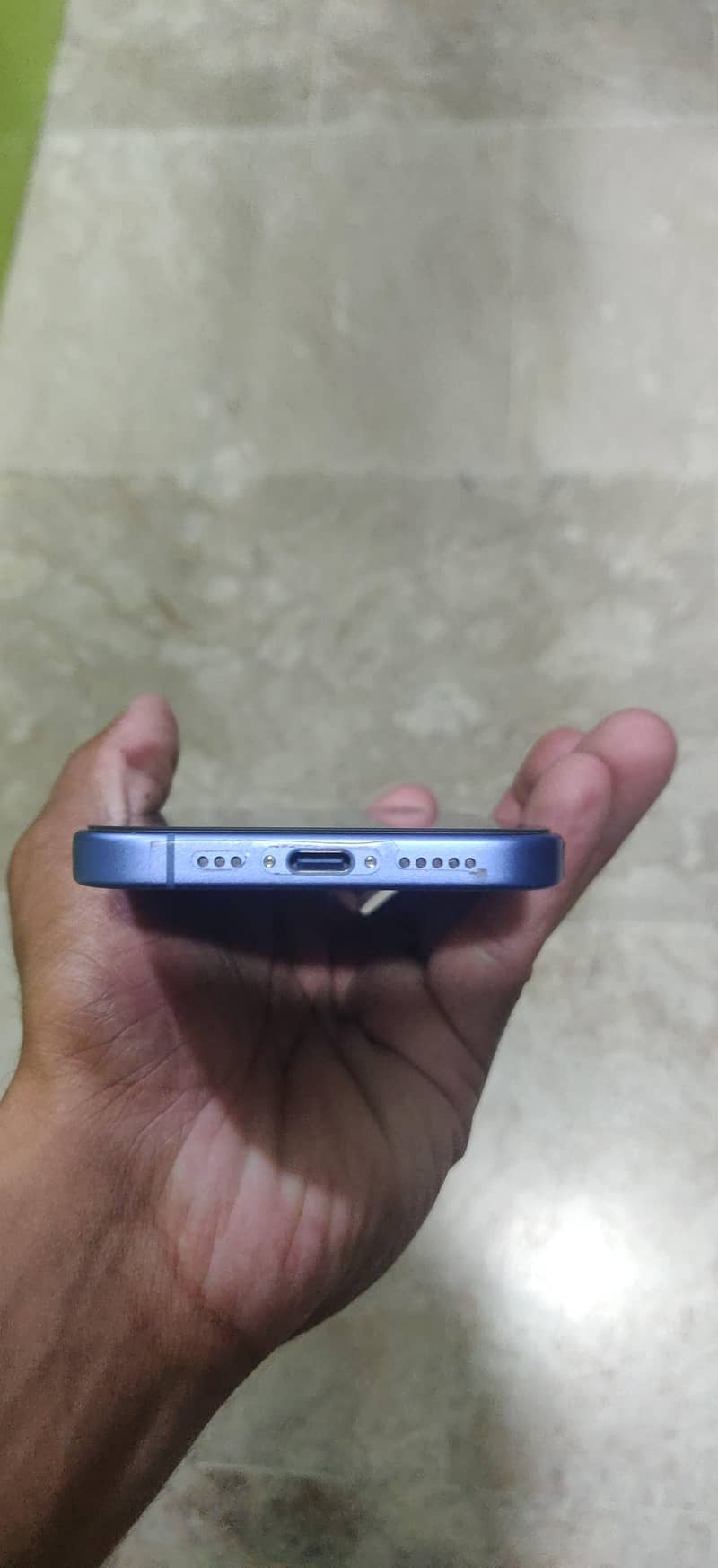 Apple iPhone 16 3