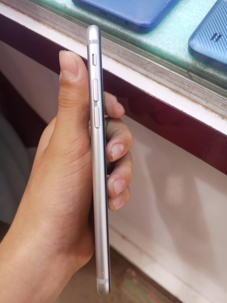 Apple iPhone 6 3