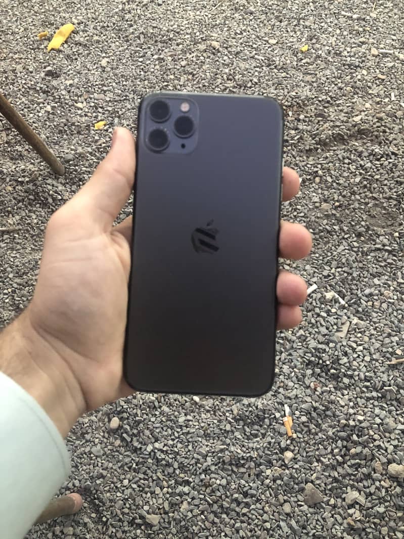 iphone 11 pro max 1