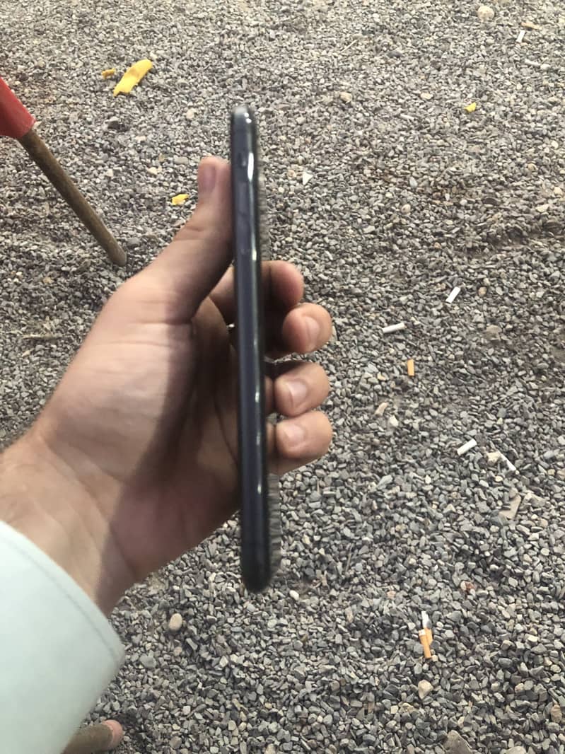 iphone 11 pro max 2