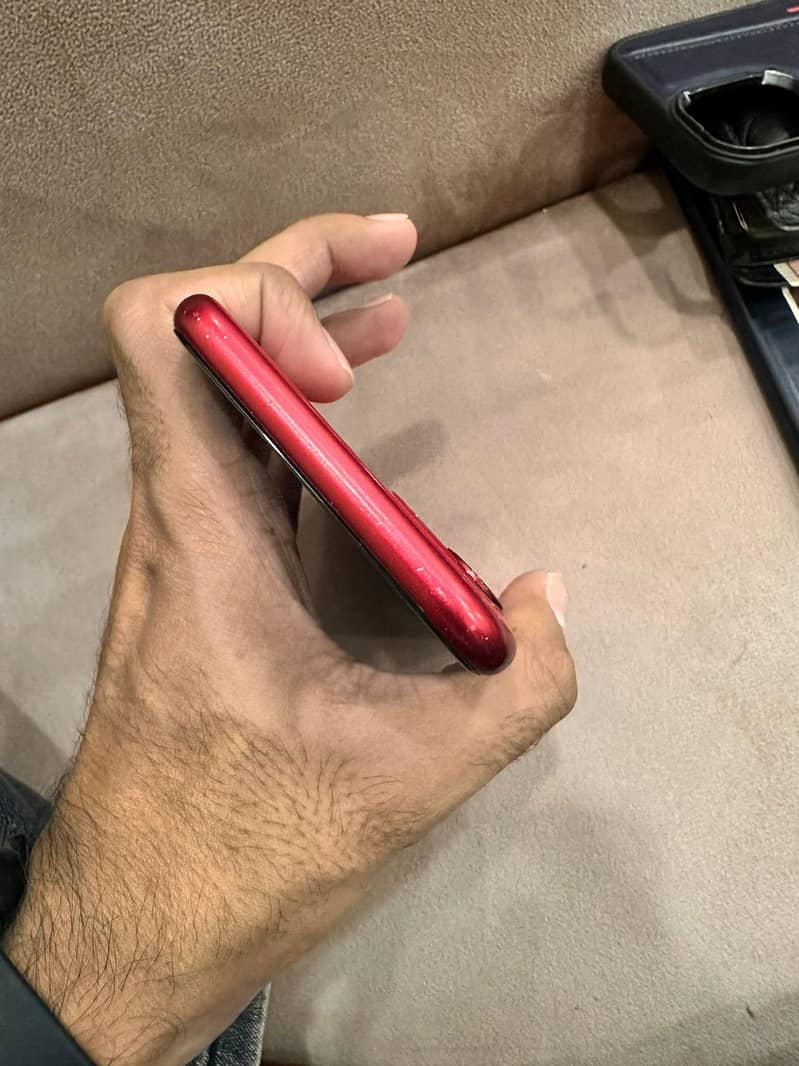 Apple iPhone 11 4
