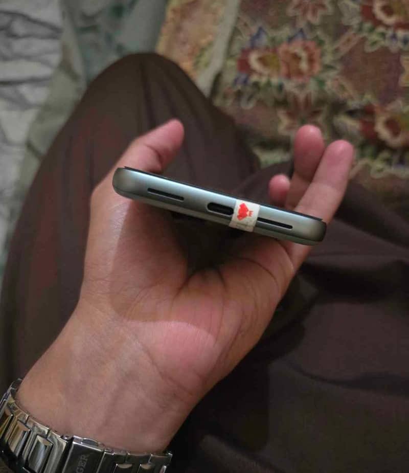 Google Pixel 8 3