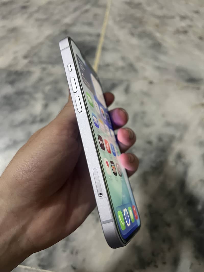 Apple iPhone 14 0