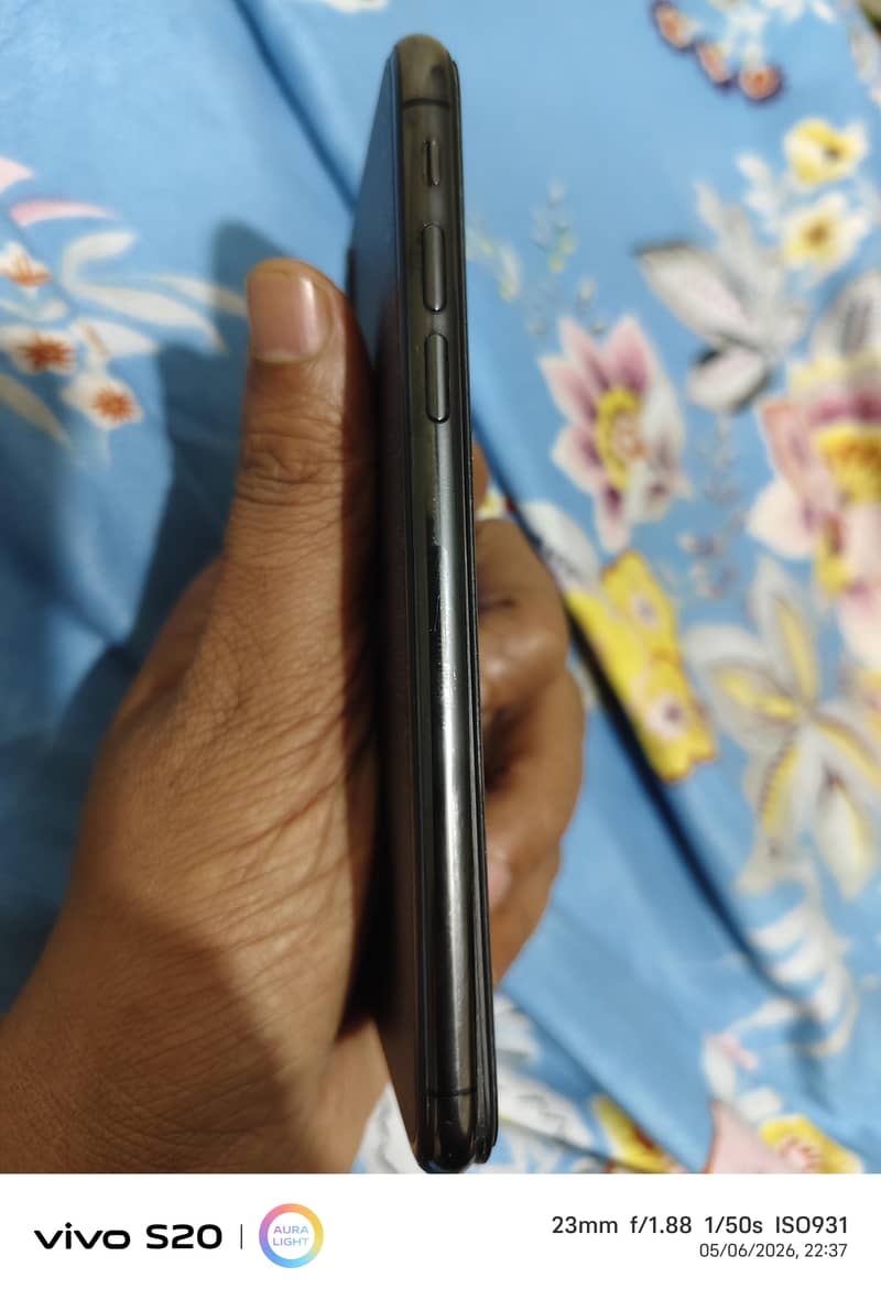 Apple iPhone X 2