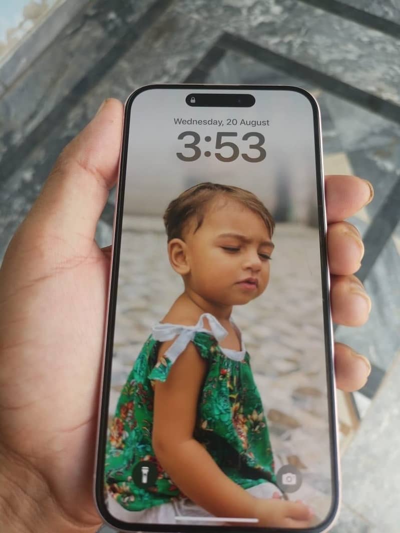 Apple iPhone 15 plus 5