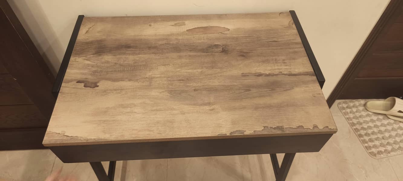 study table 10/10 condition 3