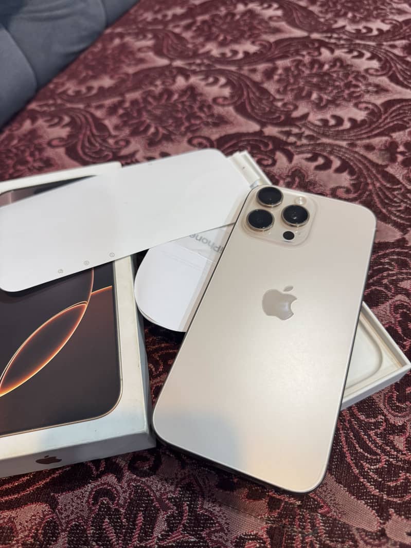 Iphone 16 pro max 1