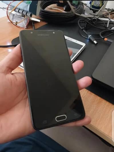 samsung j7 max 32 gb