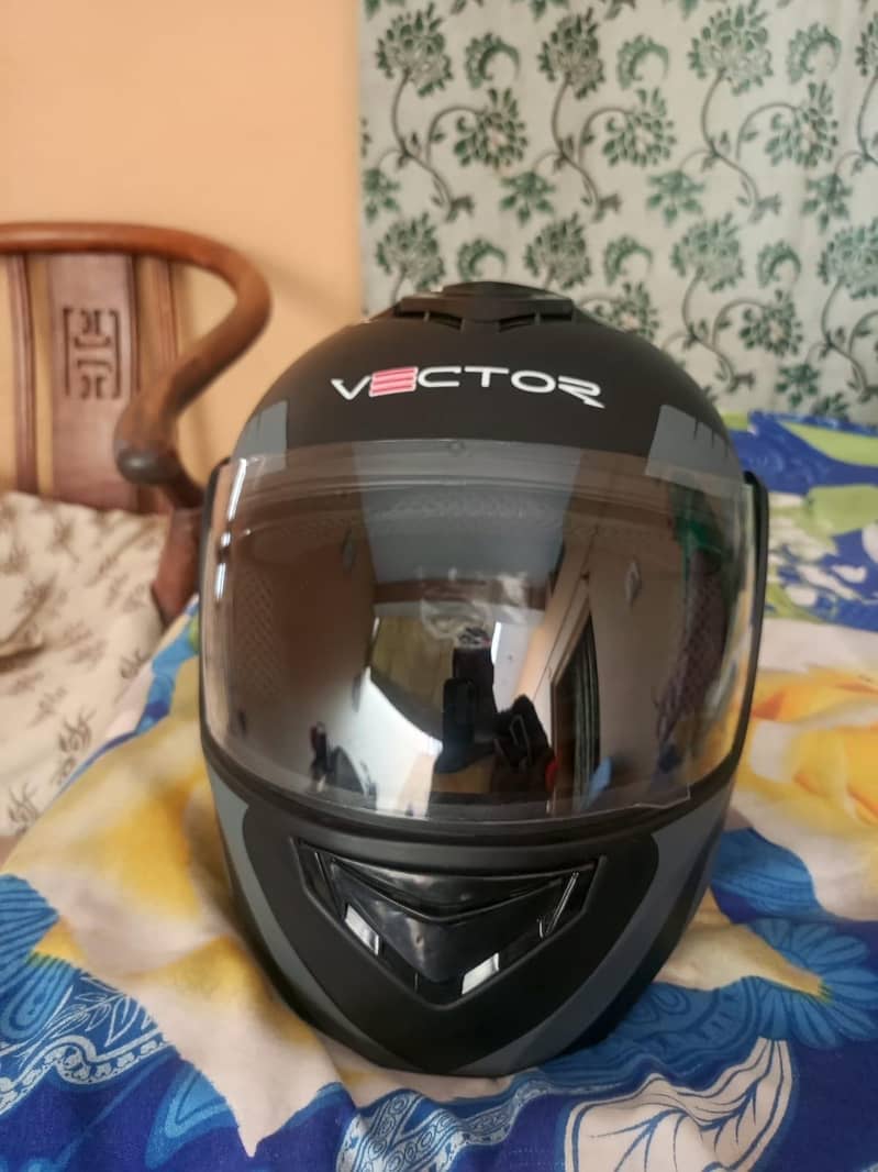 VECTOR HILMET 1