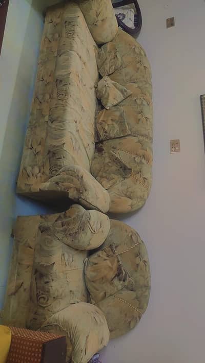 6 seated Sofa set for sale in lahore
