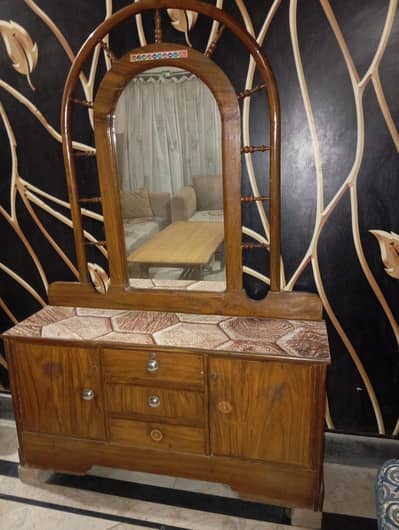 dressing table