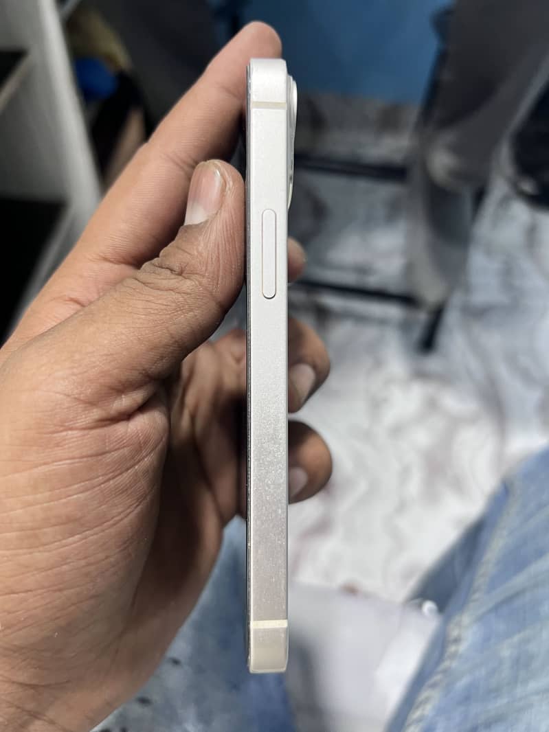 Apple iPhone 13 mini 1