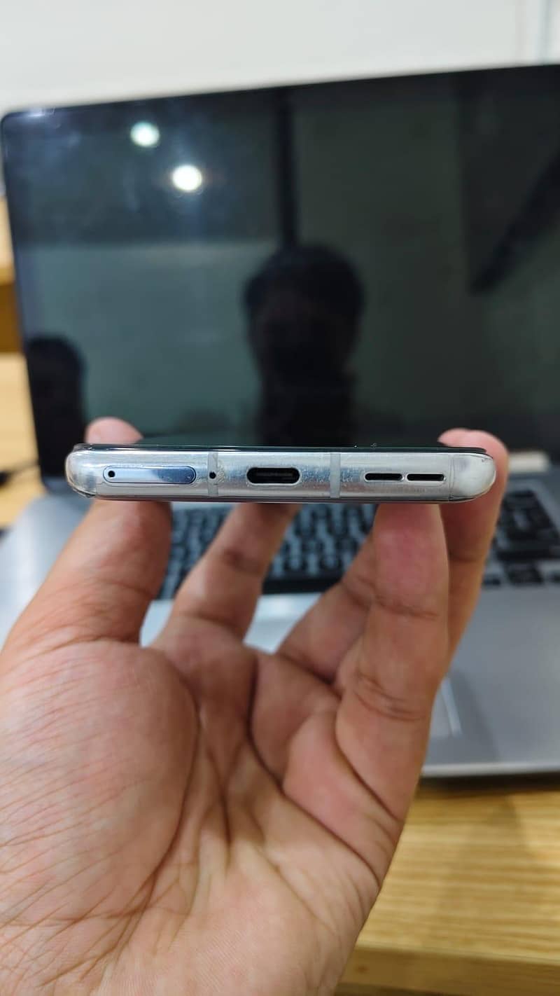 One Plus 9 pro 5G 0