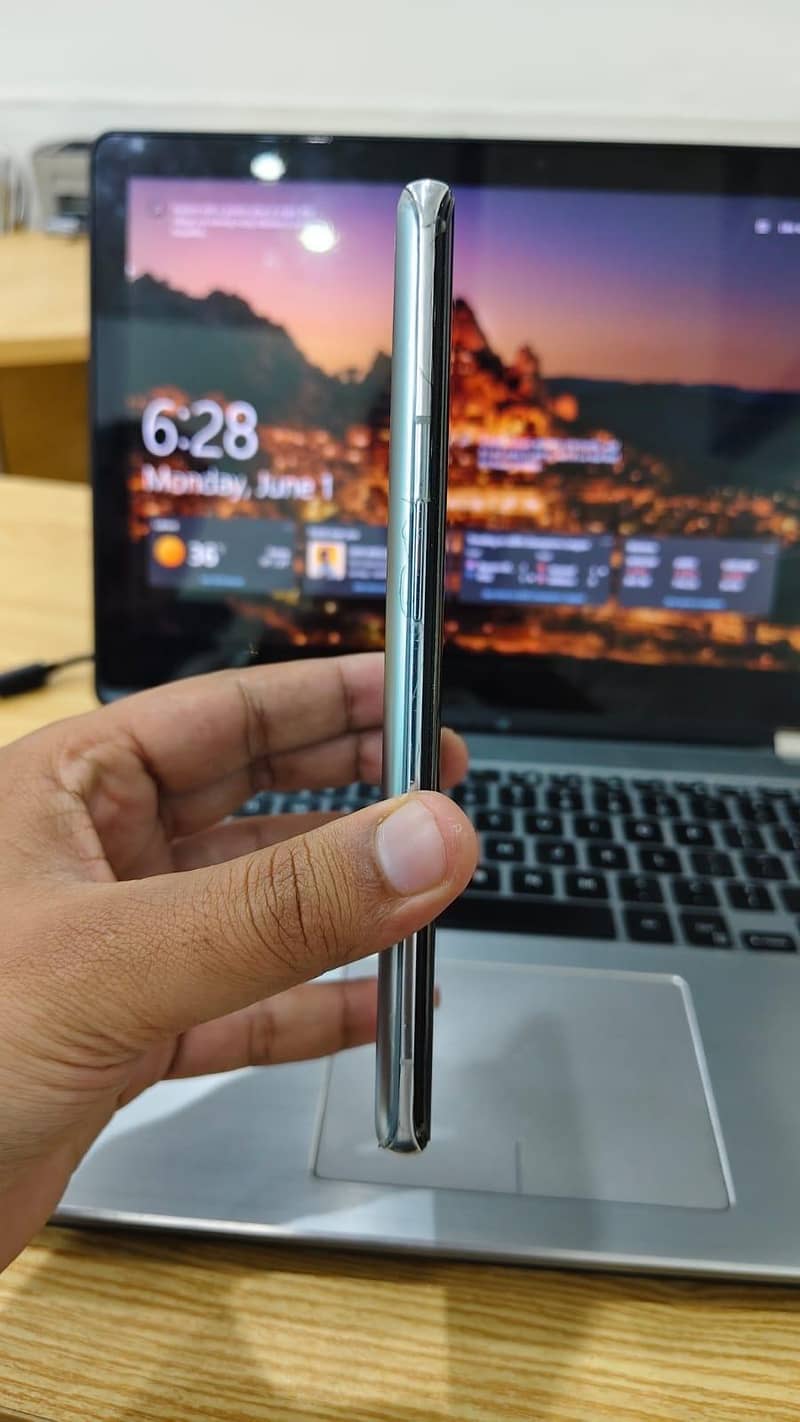 One Plus 9 pro 5G 3