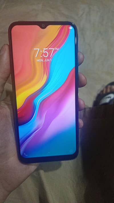 Infinix Hot 8
