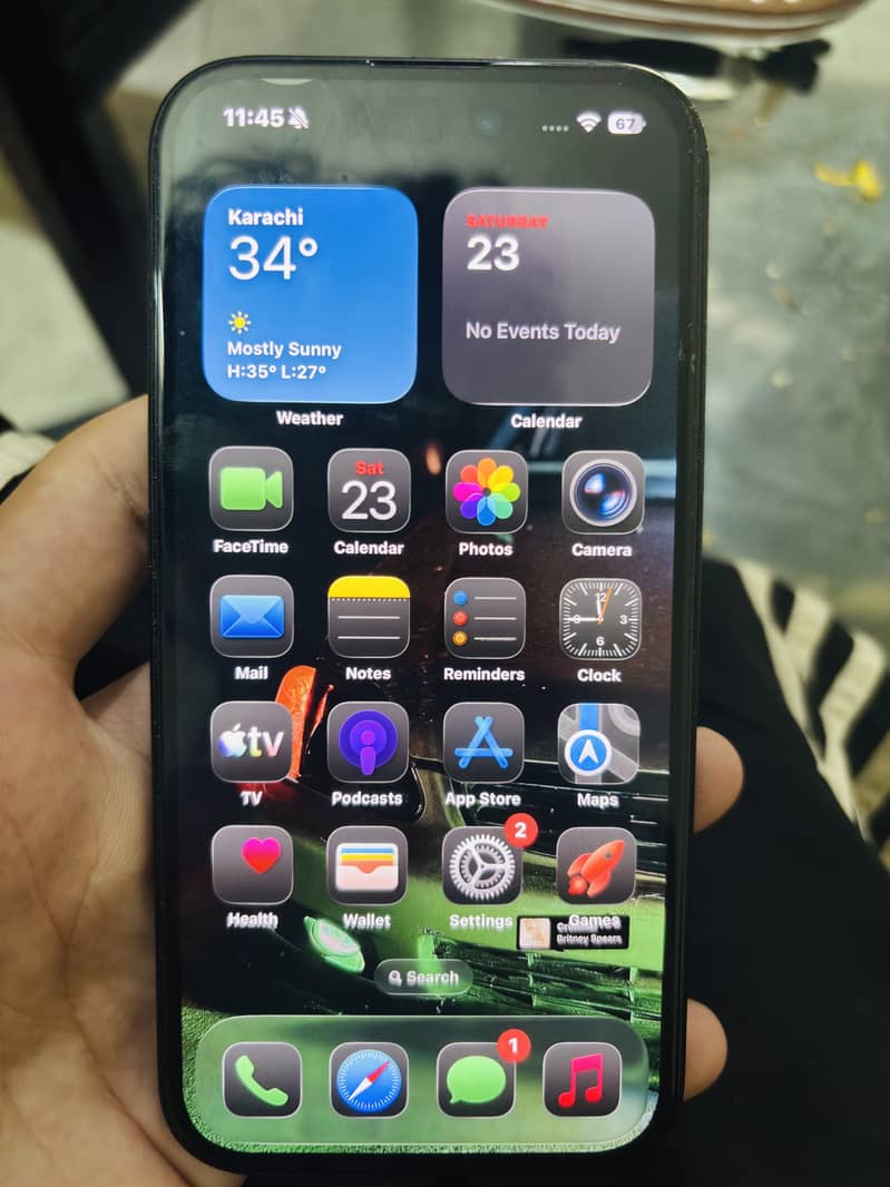 Apple iPhone 16 2