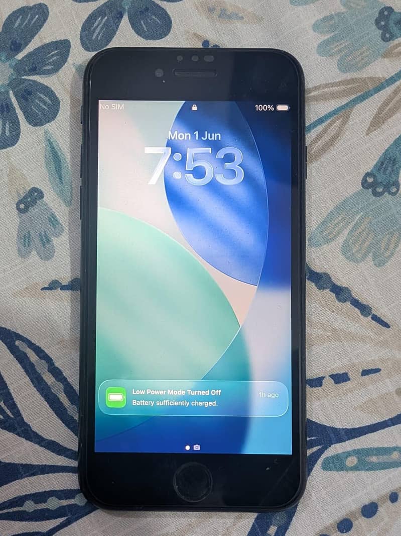 IPhone SE3 1