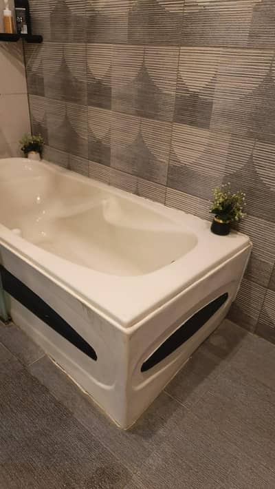 bath tub for sale