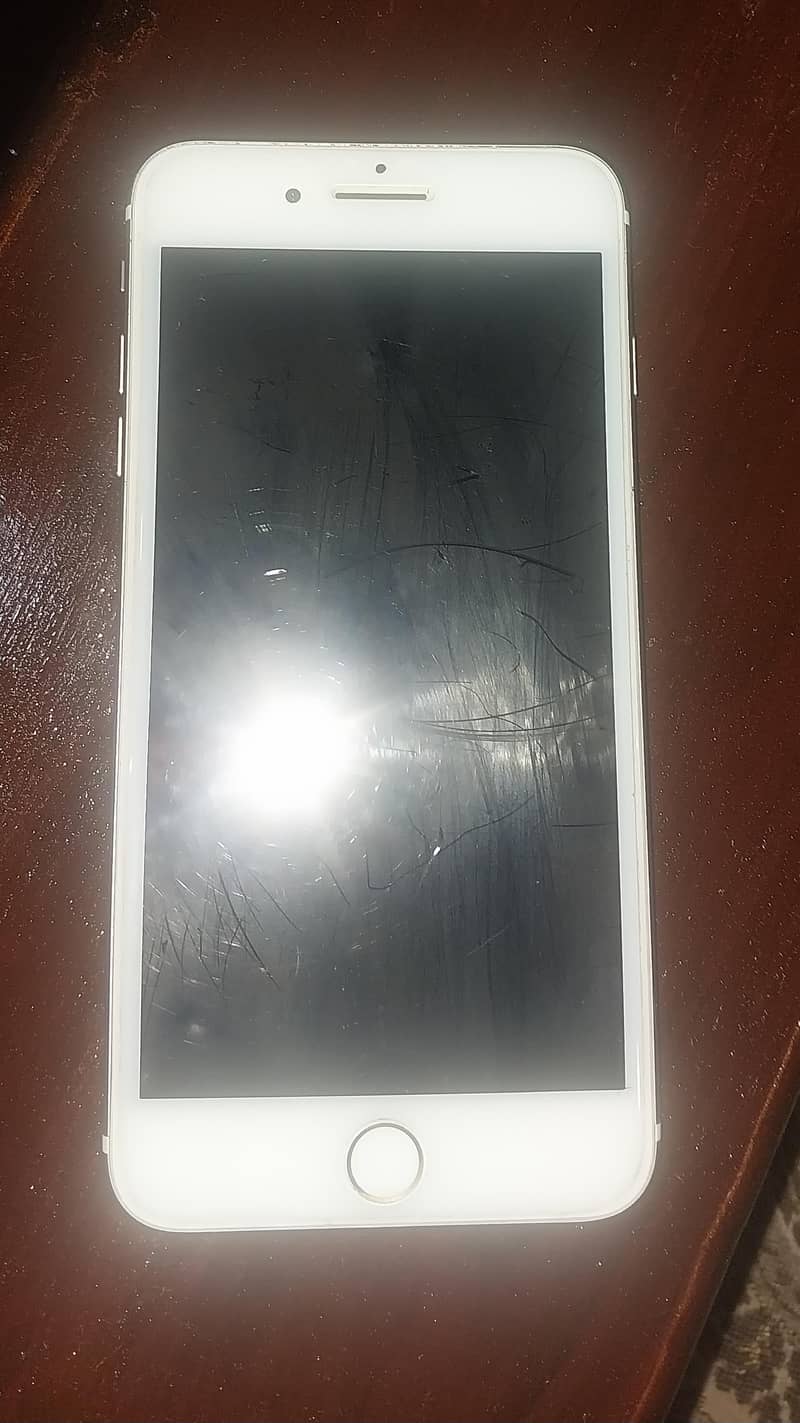Apple iPhone 7 1