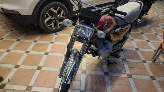 Honda 125 gold edition
