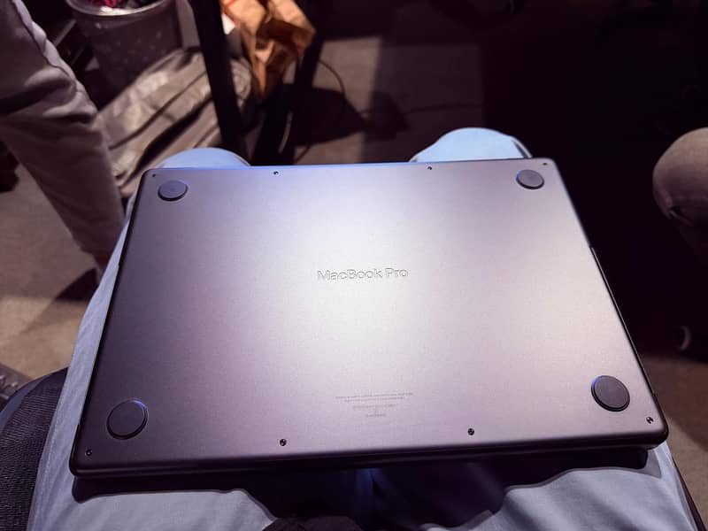 MacBook M3 Pro 1