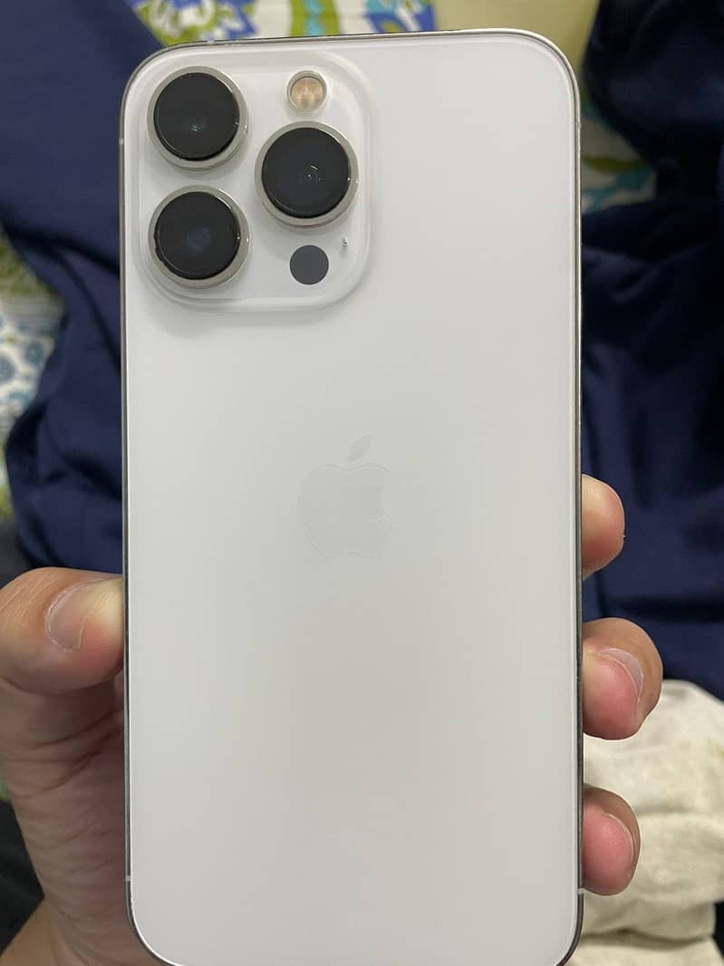 Apple iPhone 13 Pro 0