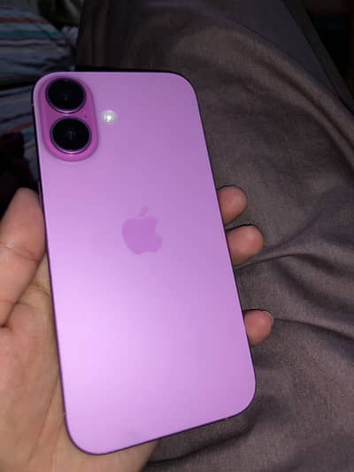 Apple iPhone 16