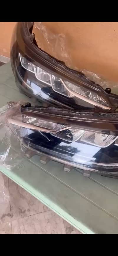 Yaris Thailand lights