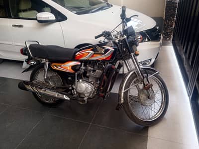 Honda CG 125-Excellent Bike|Year 2021| One Hand Used, Urgent Sell