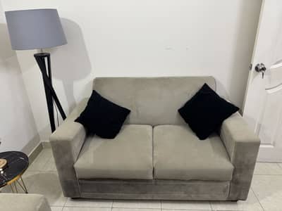 7 seater sofa with centre table (9/10) condition