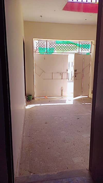 2 bed dd ground floor portion for rent