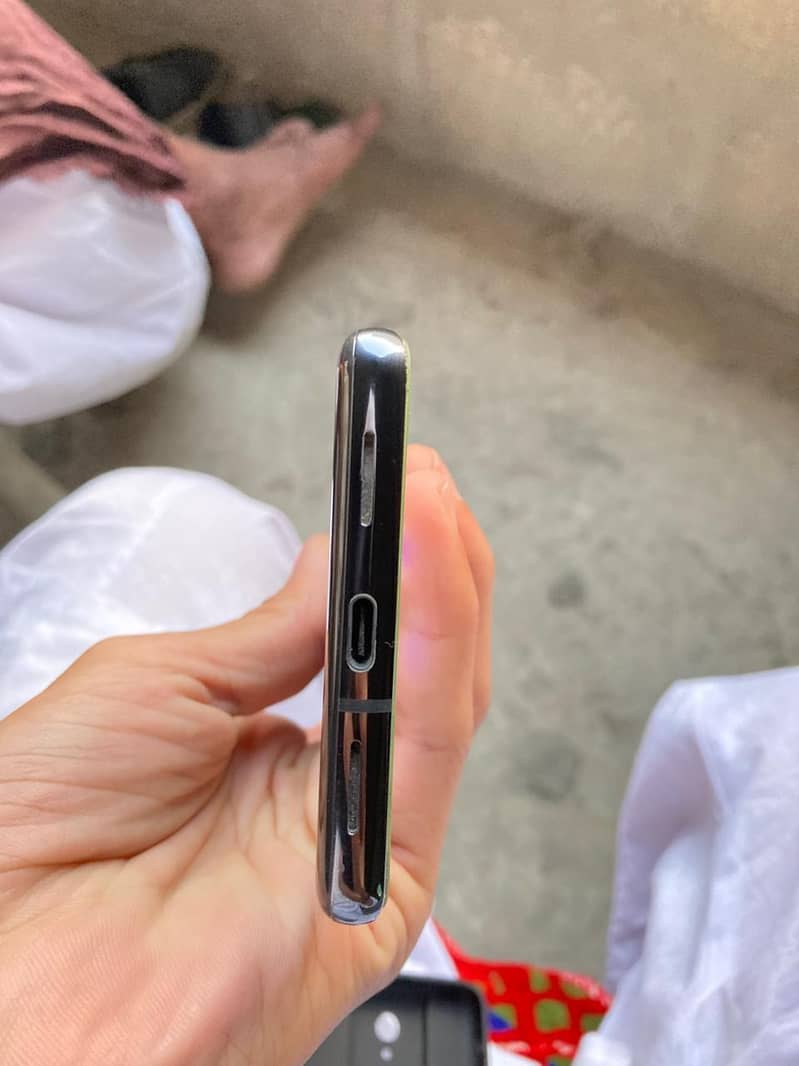 Google Pixel 7 Pro 9