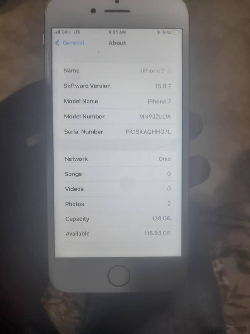 Apple iPhone 7 0