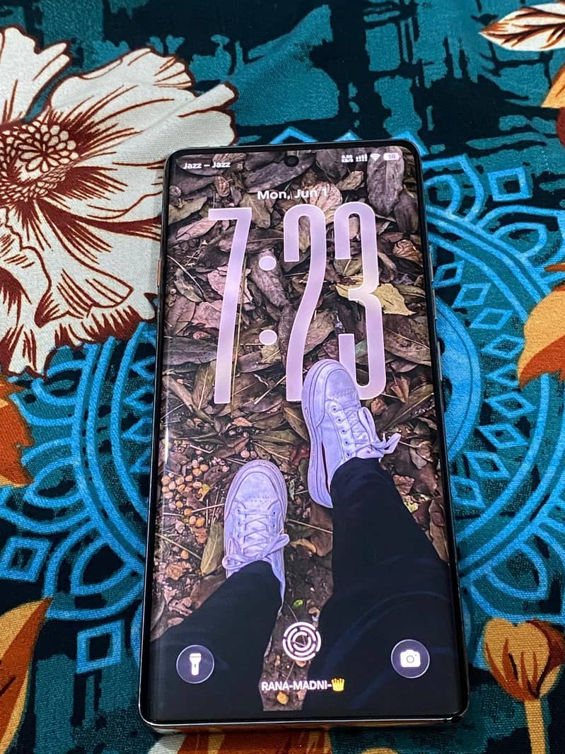 Tecno CAMON 40 Pro 1