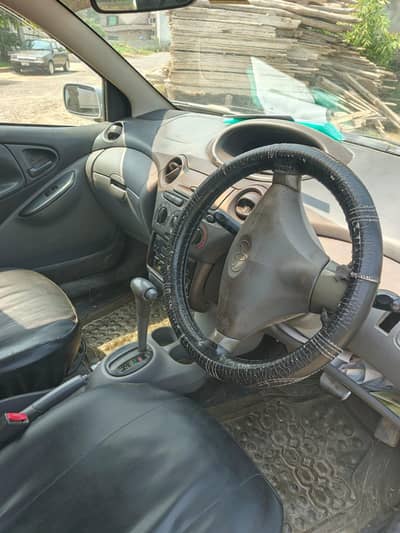 Toyota Vitz 1999